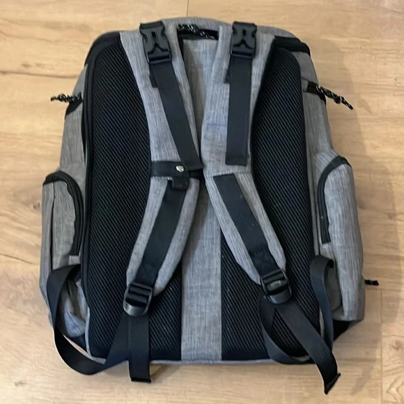 Mancro | Full size Diaper bag for baby Backpack with cooler holds bottles gray - Picture 3 of 9